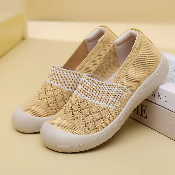 Zapatos casuales calados y transpirables, antideslizantes y resistentes al desgaste, suela blanda y cómoda