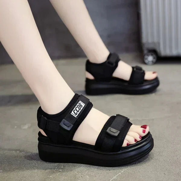 Sandalias deportivas de suela blanda