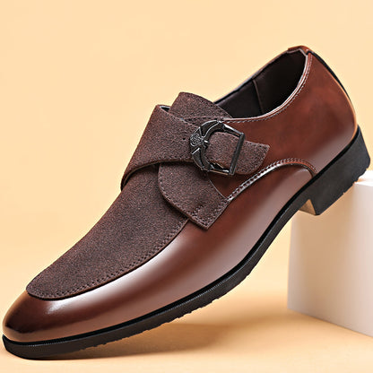 Zapatos de talla grande de punta