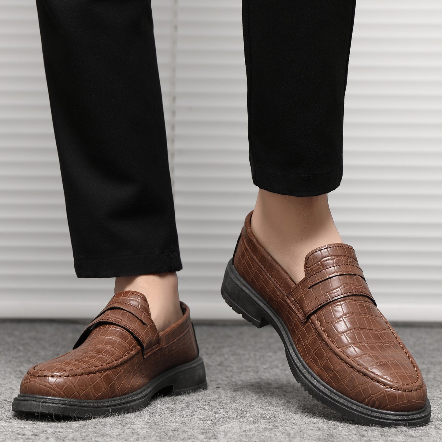 🐂Cuero🐂Mocasines con estampado de piedras