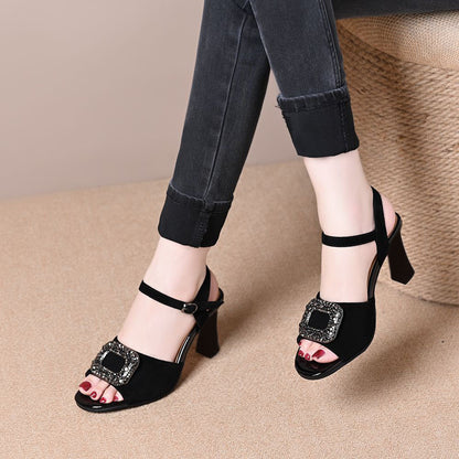 Sandalias de mujer con punta cuadrada