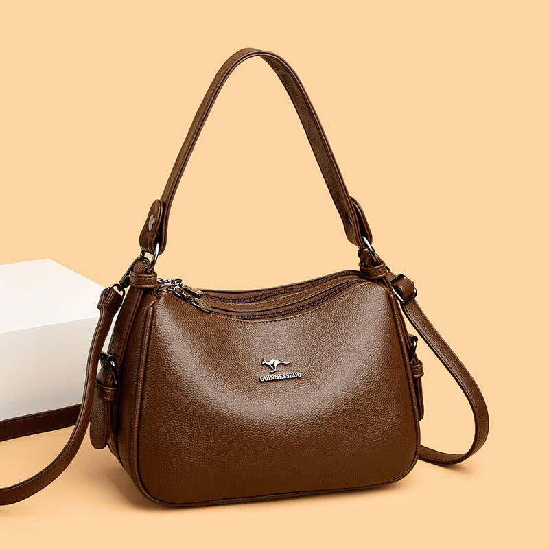 Bolso de hombro versátil de piel suave