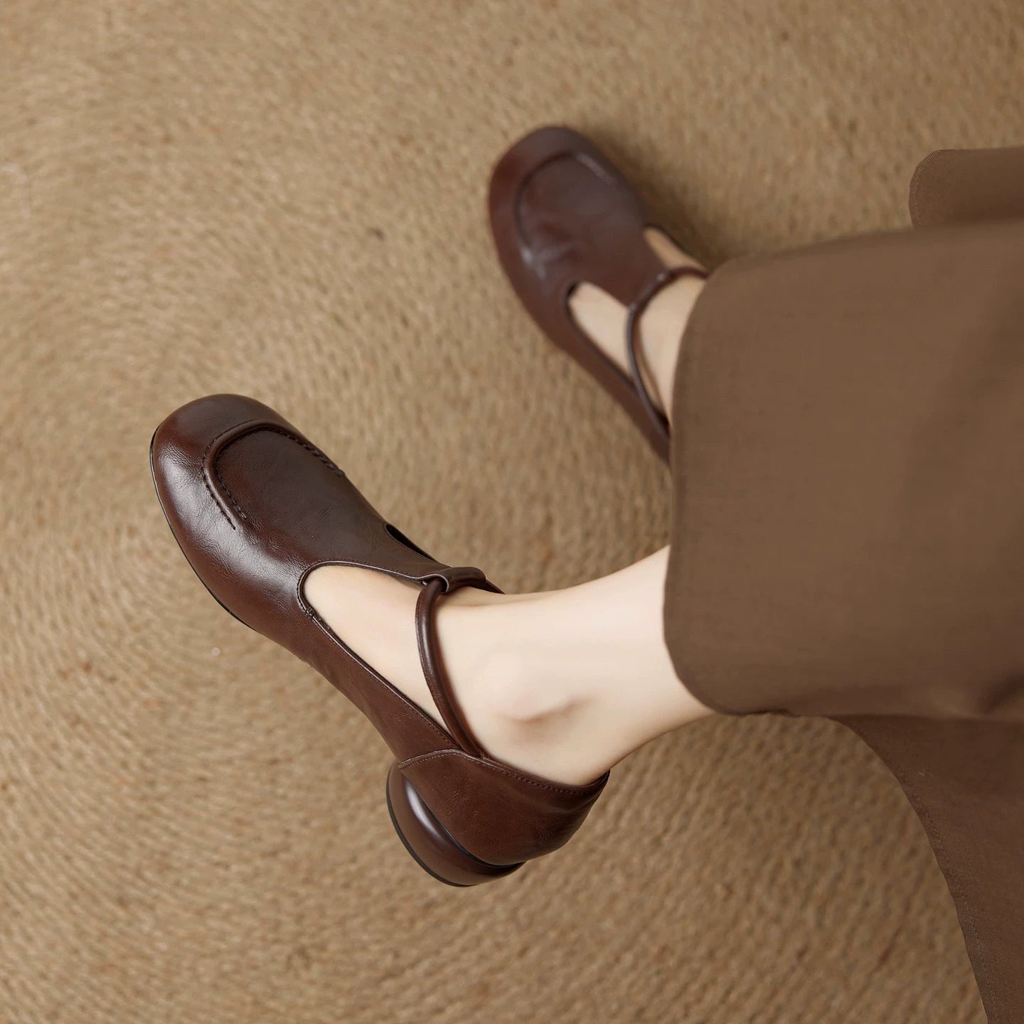 Zapatos de mujer sin cordones, de piel suave y tacón bajo
