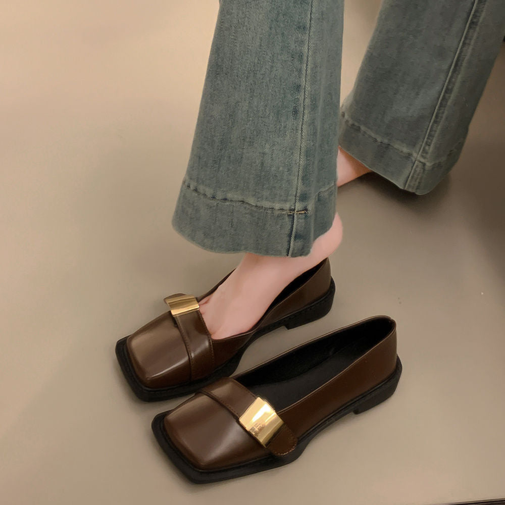Mocasines de mujer con punta cuadrada y suela blanda