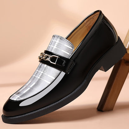Nuevos zapatos casuales de charol brillante en tallas grandes