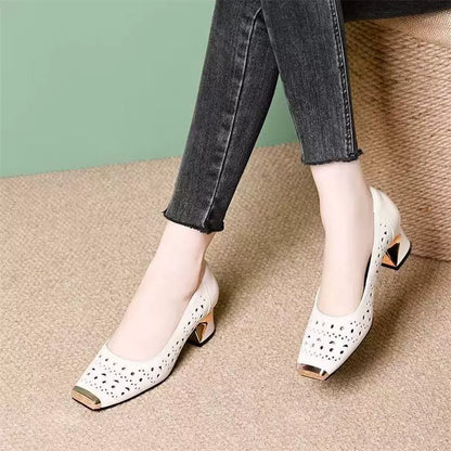 Zapatos de tacón alto y escotados con aberturas para mujer