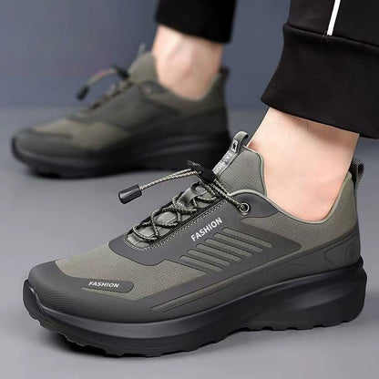 Zapatillas deportivas antideslizantes para hombre para actividades al aire libre.