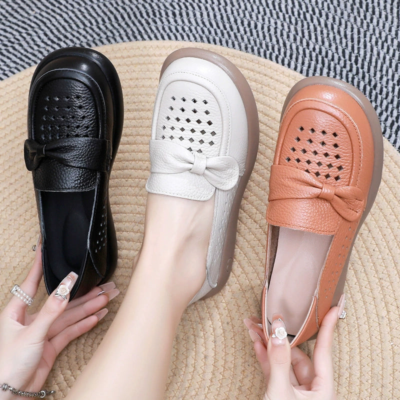 Zapatos planos con suela y parte superior blandas, y aberturas
