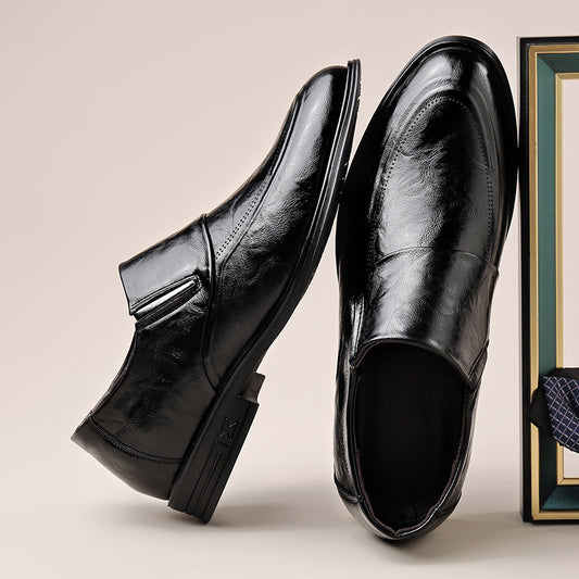 Zapatos de cuero para hombre de punta afilada y suela blanda
