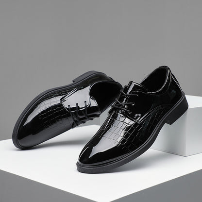 Zapatos de cuero para hombre tallados a mano