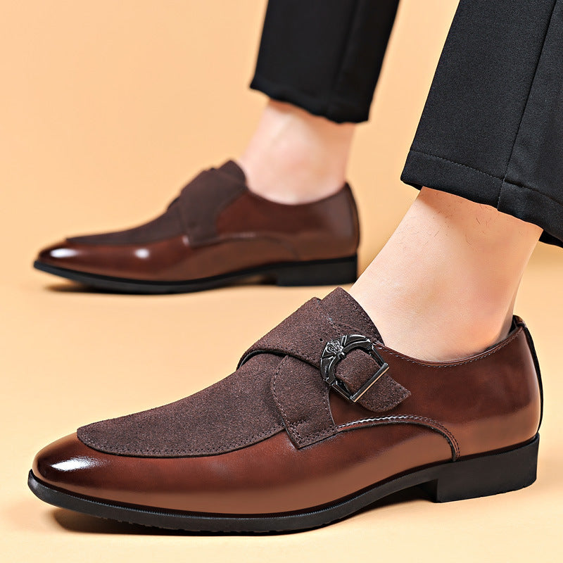 Zapatos de talla grande de punta
