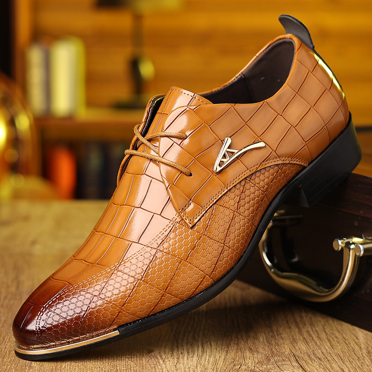 Zapatos de cuero de punta para tallas grandes — Ropa de negocios con estilo