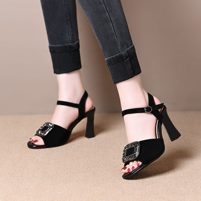 Sandalias de mujer con punta cuadrada