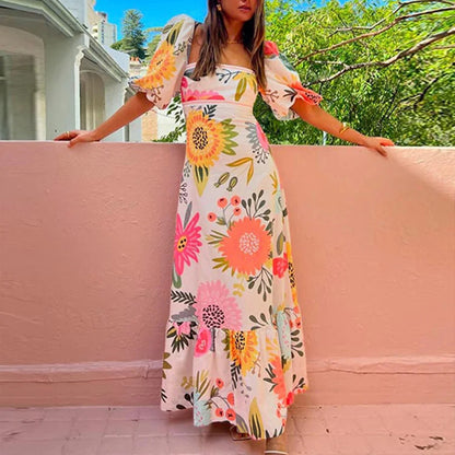 Vestido de manga corta y falda amplia