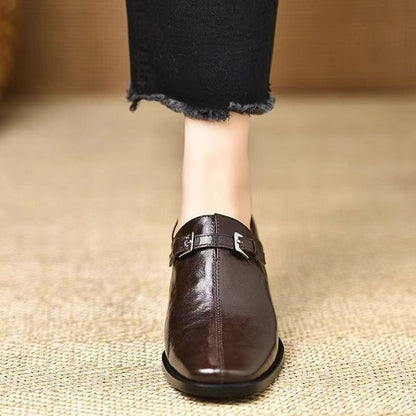 Zapatos de piel de estilo retro con tacón en bloque y hebilla