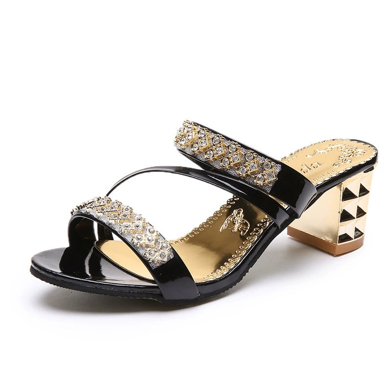 Sandalias tipo pala con pedrería para mujer