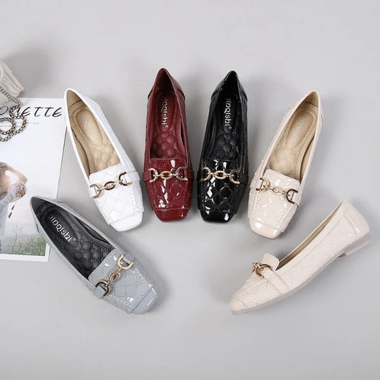 Zapatos de piel suave con punta cuadrada, suela plana y comodidad superior