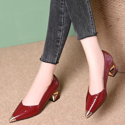 Zapatos de mujer de charol con tacón de bloque