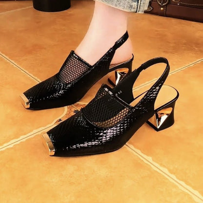 Sandalias de malla y charol para mujer