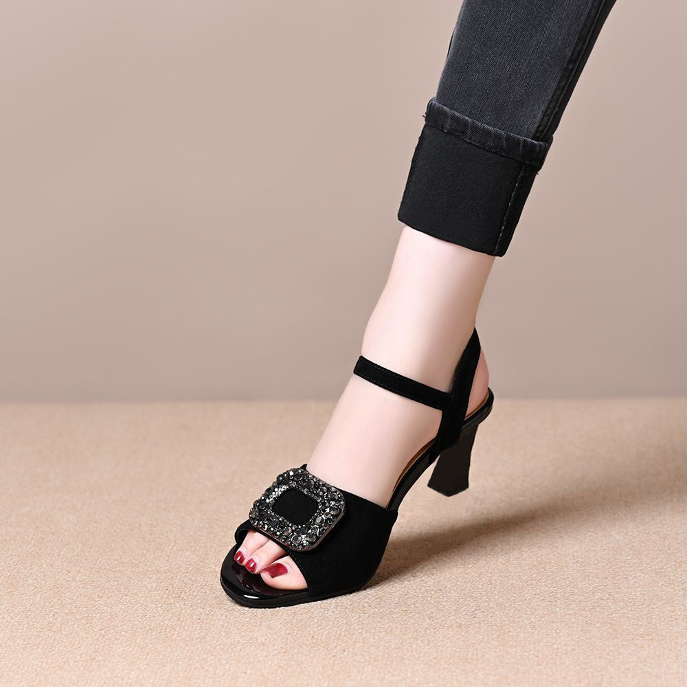 Sandalias de mujer con punta cuadrada