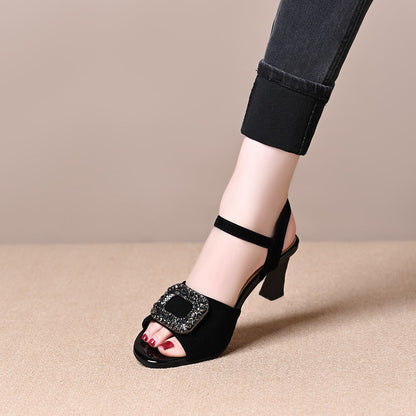 Sandalias de mujer con punta cuadrada