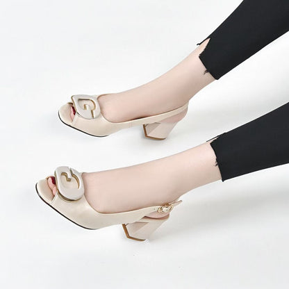 Sandalias de mujer de piel suave con una sola tira