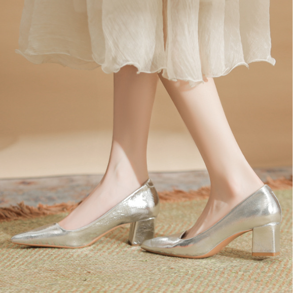 Zapatos de tacón alto de piel suave estilo francés