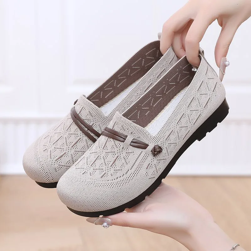 Zapatos casuales tejidos voladores de nuevo estilo de primavera para mujeres