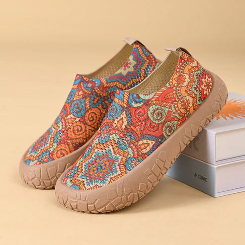 Zapatos de malla transpirable con estampado nuevos de verano 2026, suela blanda, calzado plano antideslizante estilo étnico