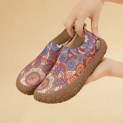 Zapatos de malla transpirable con estampado nuevos de verano 2026, suela blanda, calzado plano antideslizante estilo étnico